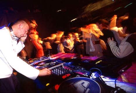 Warsaw Nightlife | Clubbing and Parties in Warsaw | Poland