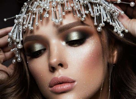 Silver Eyeshadow Looks for the Ultimate Dazzling Eyes - Beauty with Hollie