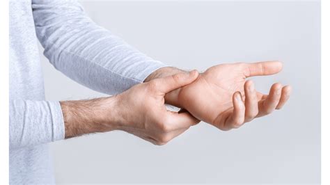 Carpal Tunnel Syndrome Specialist Near Me in Chicago, IL | Hand Surgeon