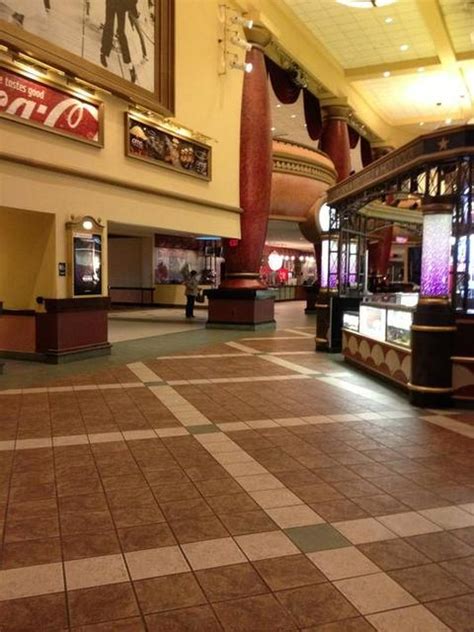 AMC Jersey Gardens 20 in Elizabeth, NJ - Cinema Treasures