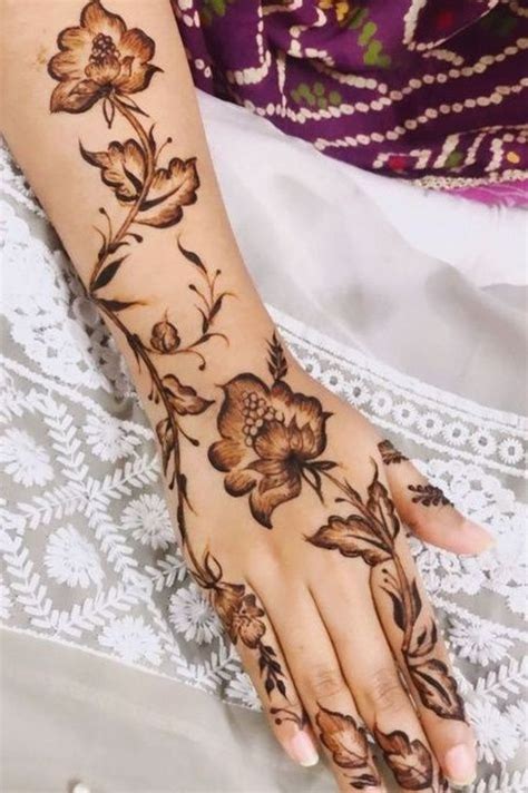 Floral back mehndi design | Mehandi design | Mehendi design. | Mehndi ...