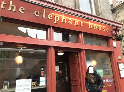 the-elephant-house-edinburgh-jk-rowling - Millennial Boss