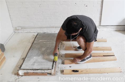 HomeMade Modern EP40 Concrete + Iron Side Table
