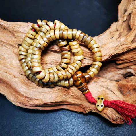 5 Traditional Tibetan Prayer Beads You Need For Your Meditation And ...