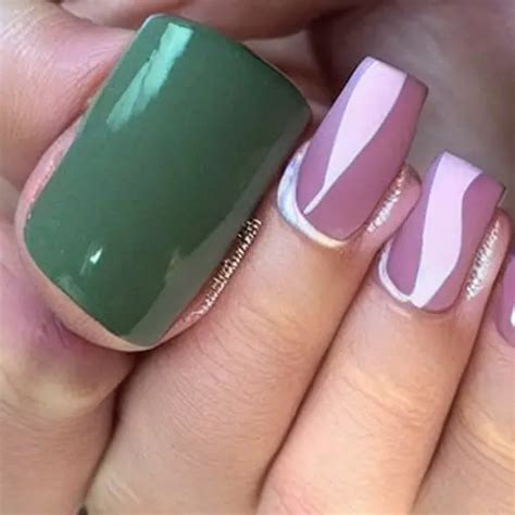 Stylish Sage Green and Pink Nails - NeedleStar