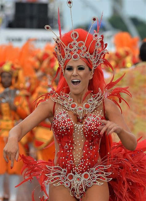 carnaval_de_rio_de_janeiro9.jpg (940×1294) | Carnival outfits, Samba costume, Carnival costumes