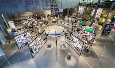 18 proyectos de museografía diseñados por OMA | ArchDaily en Español