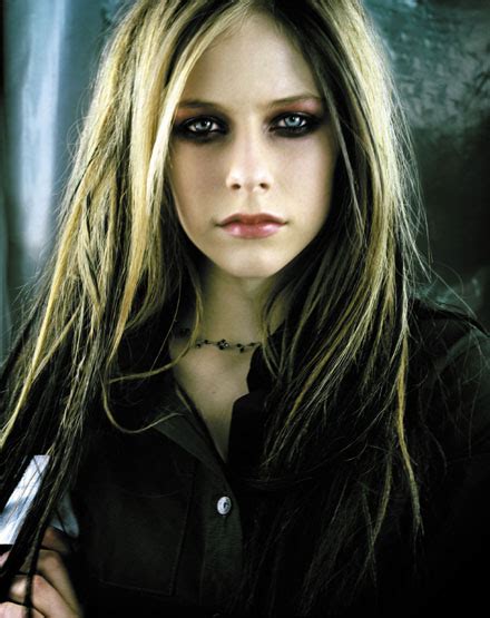 Avril Lavigne Profil lengkap | Selebriti Profil