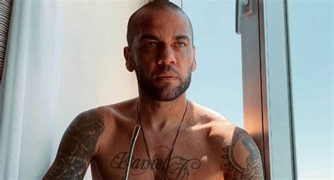 Tatuagem de Daniel Alves nas partes íntimas foi decisiva para prisão ...