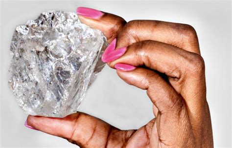 World’s largest diamond found in 100 years could fetch over $70M - MINING.COM