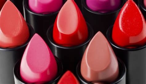 6 Lipstick Shades That Got Famous in 2023 - lifeberrys.com