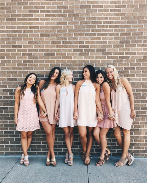 Pin by Olivia Owczarzak on Love | Sorority outfits, Sorority recruitment outfits, Recruitment ...