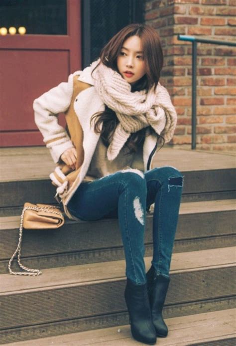 awesome 49 Lovely Korean Winter Fashion http://attirepin.com/2017/11/21 ...