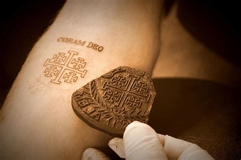 Holy tattoo! A 700-year old Christian tradition thrives in Jerusalem ...