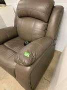 Electric Reclining Chair - Delaware Auction Center