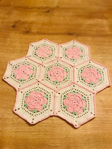 Crochet Rose Hexagon Pattern Placemat Pattern Flower Motif | Etsy