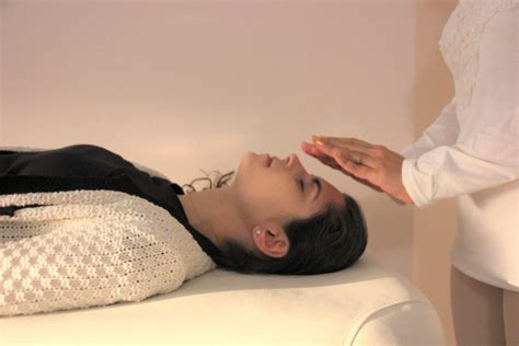 Aura Cleansing Meditation in Dubai | Home of Wellness