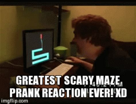 Greatest Scary Maze Prank Reaction (May 21, 2006) - Imgflip