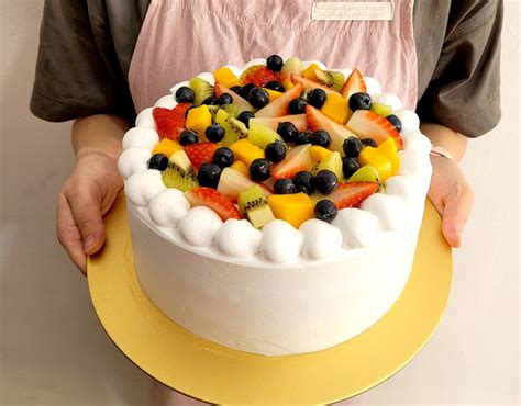 Korean Fresh Cream Cake: Mixed Fruit Cake 과일 케이크 With Free Delivery