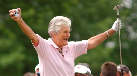 Benchmark-setting golfer dies | CTV News