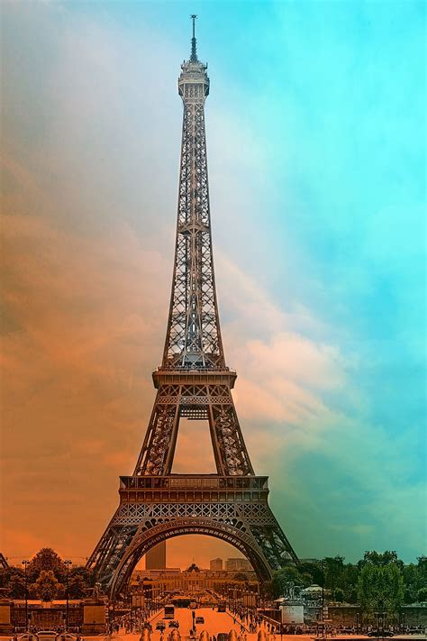 Eiffel Tower Wallpapers