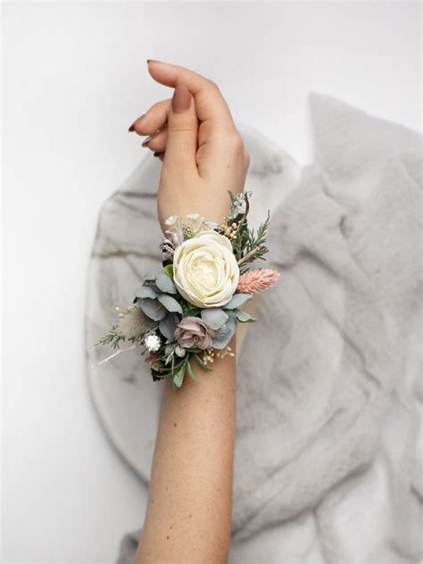 Corsage and boutonniere set wrist corsage and boutonniere etsy – Artofit