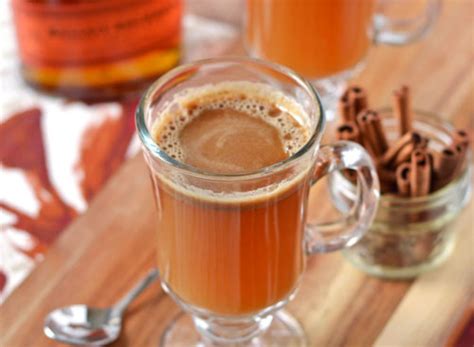 9 Delicious Bourbon Cocktails You'll Want to Sip All Winter