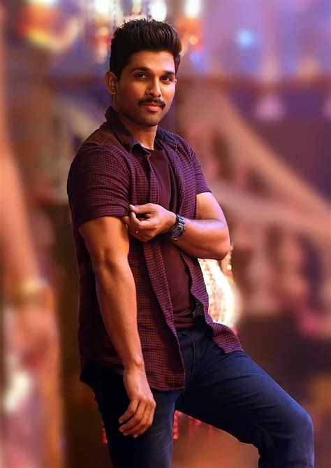 Superstar Allu Arjun Çok Güzel Allu - Saç Modeli Sarrainodu Allu Arjun ...