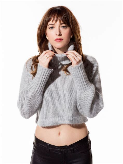 Fifty Shades Updates: HQ PHOTOS: Outtakes from Dakota Johnson's SNL ...