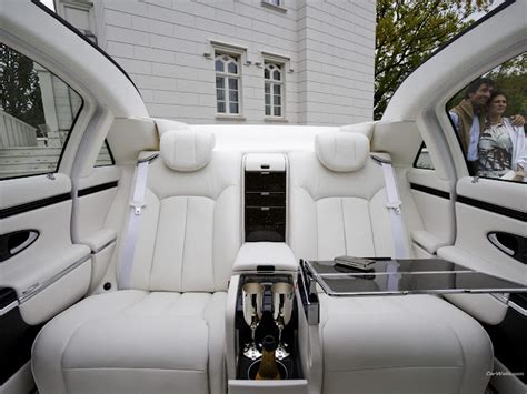 AUTO IMAGES: MAYBACH INTERIOR