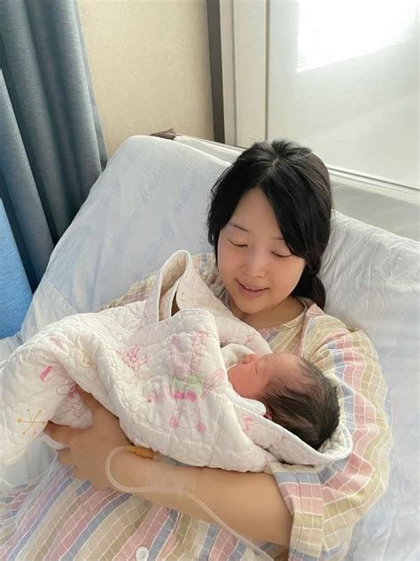 Han Ji Hye Tearfully Welcomes 1st Child - KpopHit - KPOP HIT