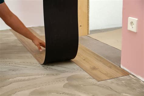 What is a floating floor? Weighing up the pros and cons | Homebuilding