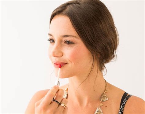 How to Plump Your Lips Using Cayenne and Kool-Aid | Diy eye cream, Lip plumper, Diy lip plumper