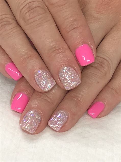 Light Pink Nails With Glitter: A Flirty And Fun Look – The FSHN