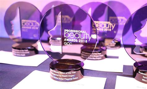 AvedaTM wins Hair & Beauty Salon of the Year at the Professional Beauty GCC Awards 2018 - Health ...