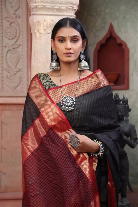 Details more than 74 black saree with red border super hot - noithatsi.vn