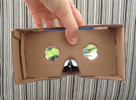 Google cardboard with cell phone coupled | Download Scientific Diagram