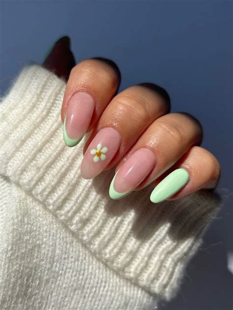 15 Charming Pastel Green Nail Design Ideas for Subtle Elegance - thepinkgoose.com