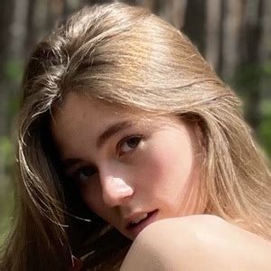 Anna Malygon (TikTok Star) - Age, Birthday, Bio, Facts, Family, Net ...