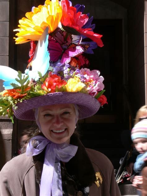 You Won't Believe These Insane Easter Bonnets That People Actually Wear | Easter bonnet, Easter ...