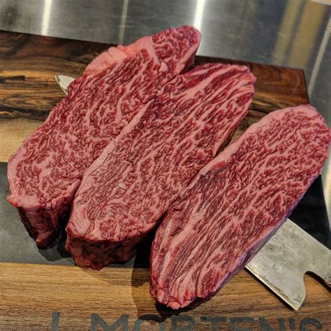 J. Morten's - Australian Wagyu marbling score 9 Bavette...