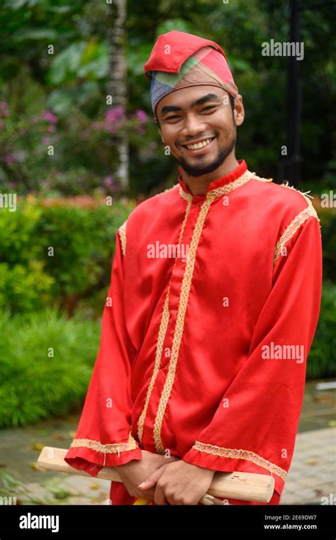 man dressed in native clothing of the Bidayuh people in Malaysia Stock ...