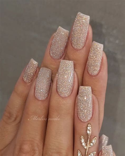 Champagne Wedding Nails: Designs For Gorgeous Brides + FAQs in 2023 | Bridal nails designs ...