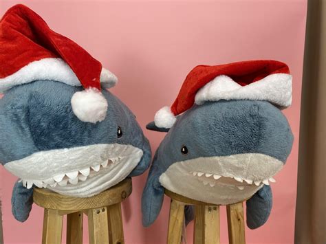 HOHOHO Blahaj twins holiday photoshoot! 🎄📸 : r/BLAHAJ