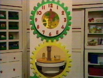 The Play School Clock in 1978 | Childhood memories, Childrens tv, Play