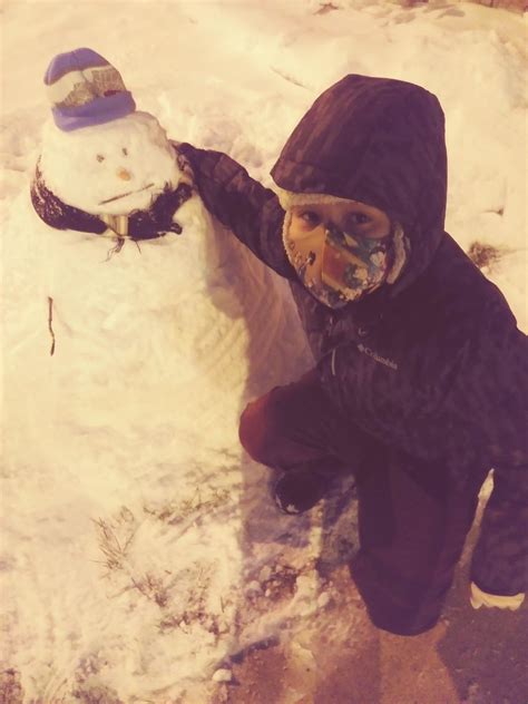 Snowman Building Contest part 2 | Burnham Details