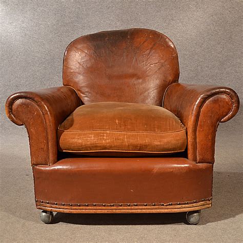 Antique Armchair | donyaye-trade.com