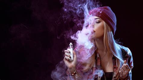 Vape Girl Wallpapers - Top Free Vape Girl Backgrounds - WallpaperAccess