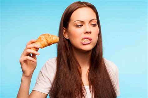 There’s a Scientific Reason Why You HATE the Sound of Chewing | Reader ...