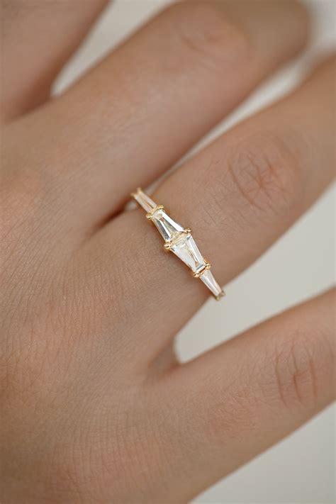 Tapered Baguette Engagement Ring – ARTEMER